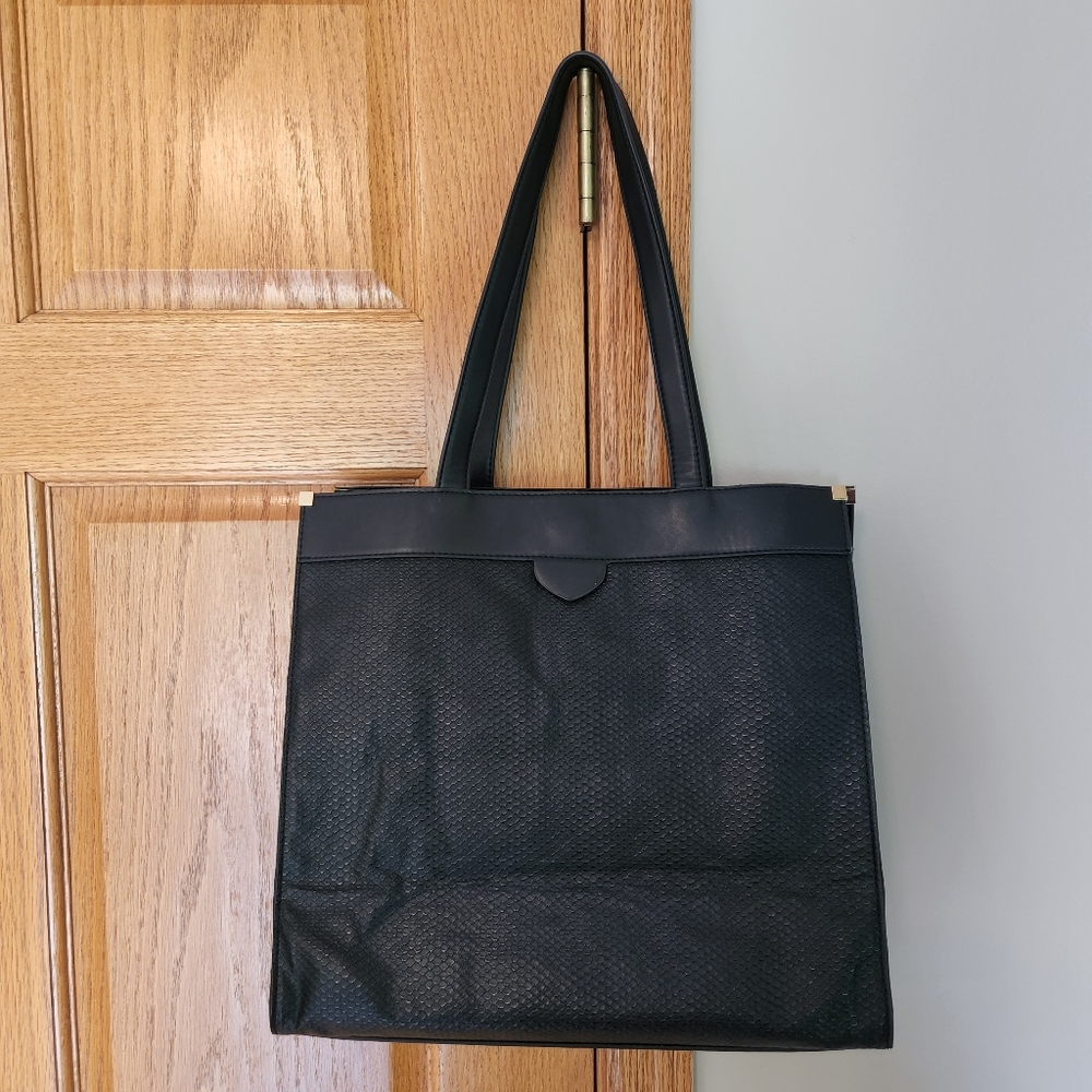A new day Handbag